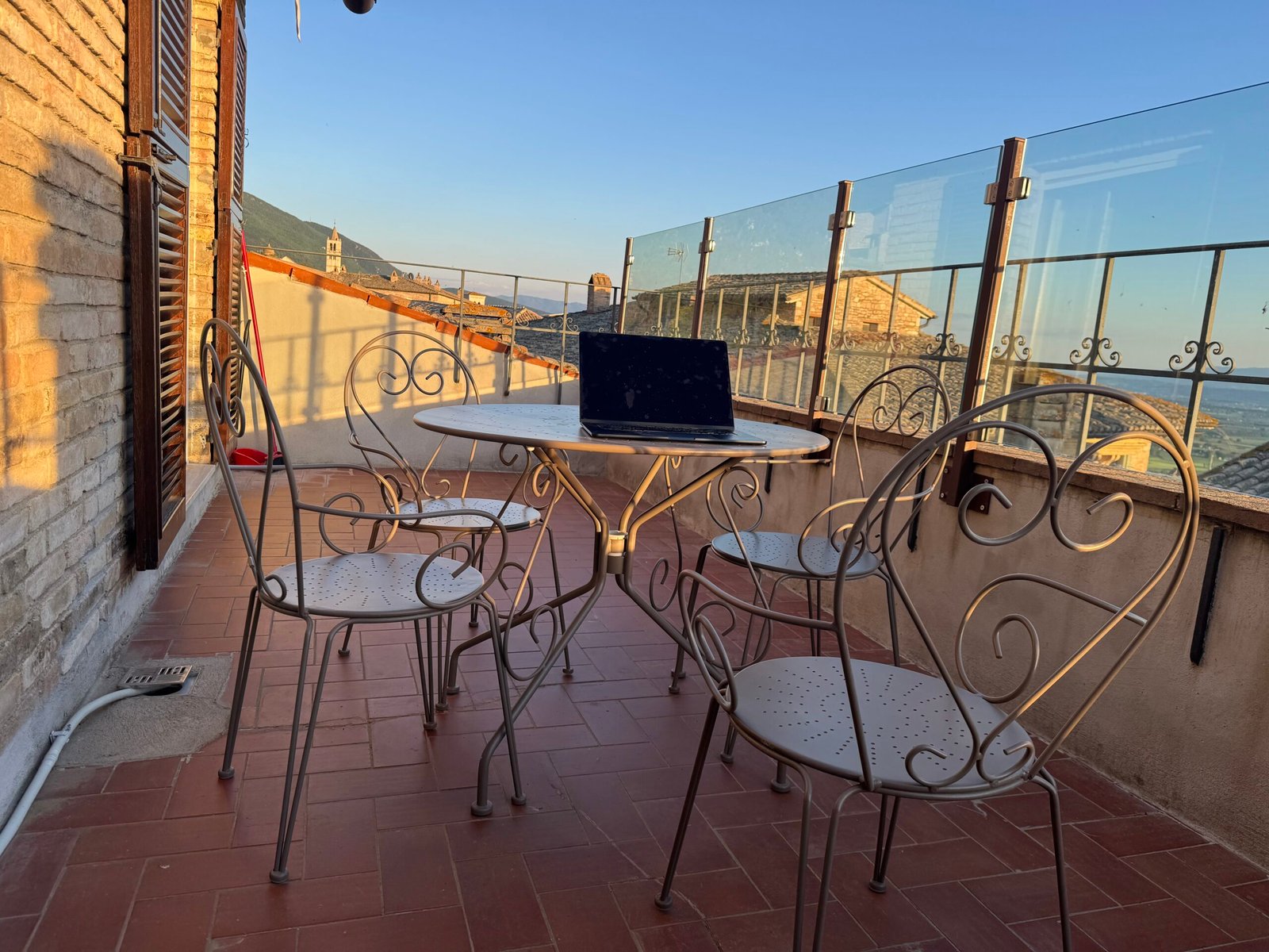 Luce appartamento con terrazza vista centro storico Assisi