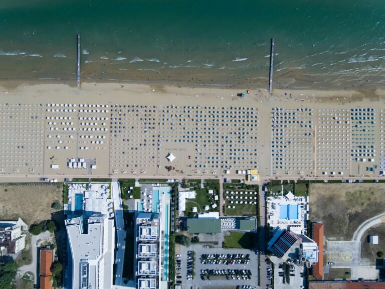 Vista aerea della spiaggia di Jesolo Lido sul mare Adriatico