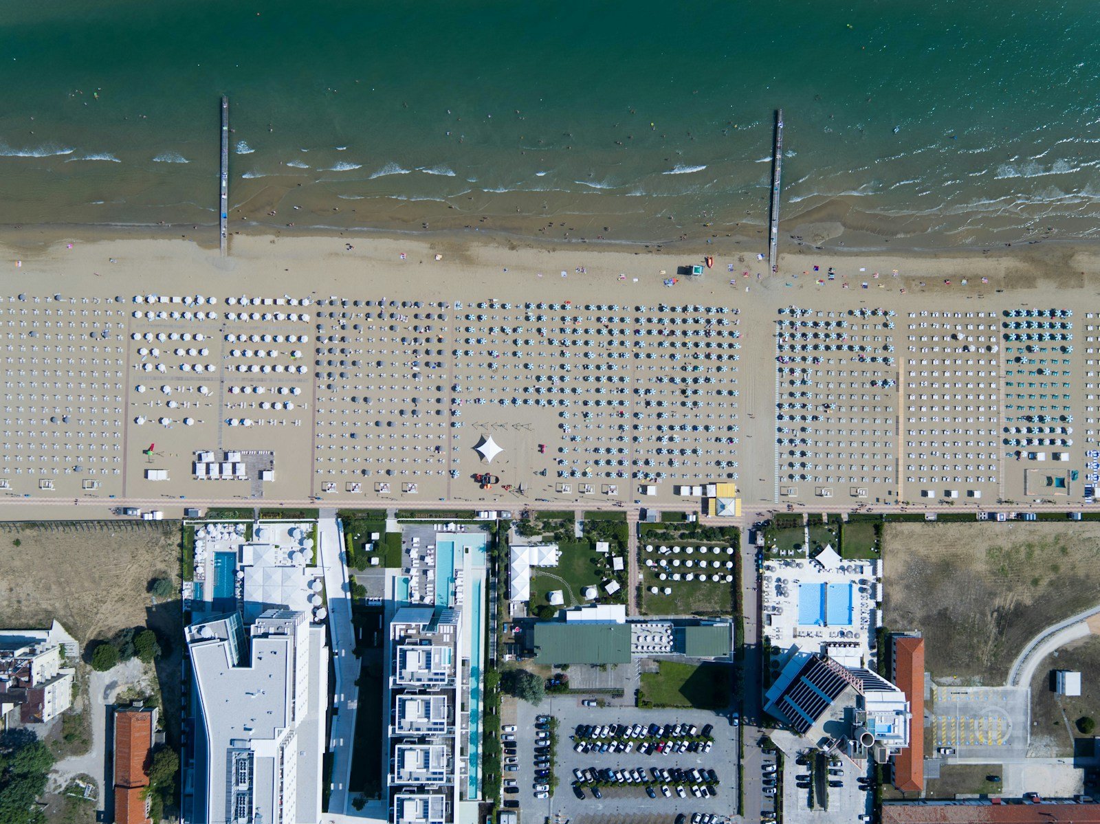 Vista aerea della spiaggia di Jesolo Lido sul mare Adriatico