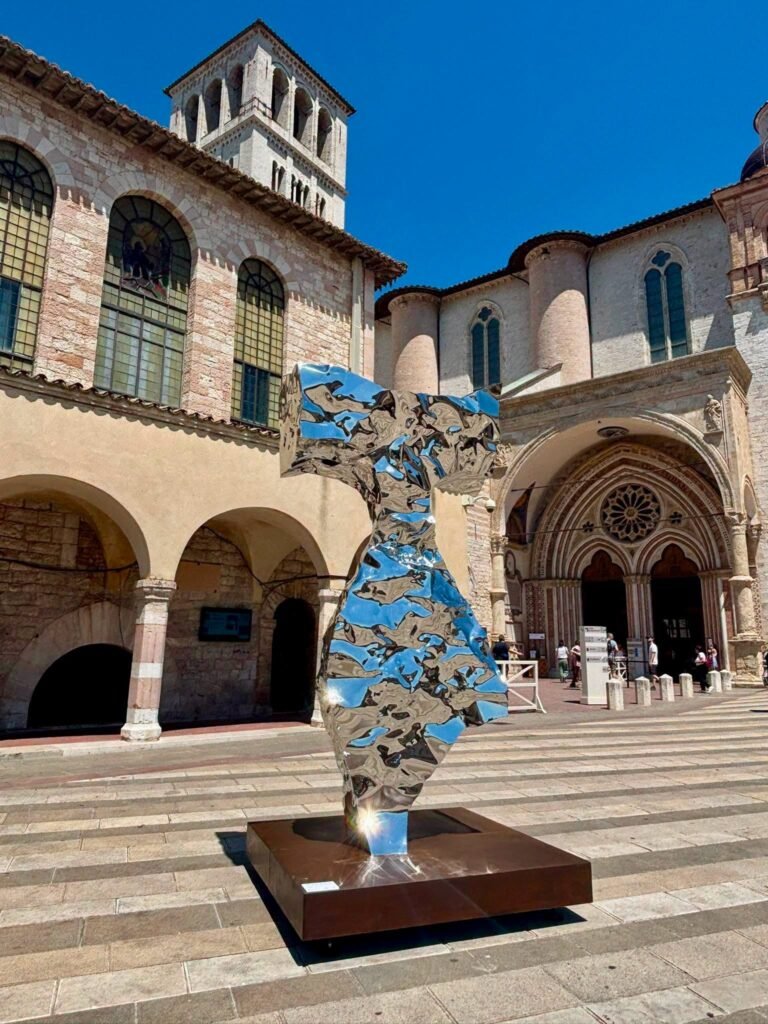 Helidon Xhixha — Nebula, Piazza San Rufino, Assisi 2026